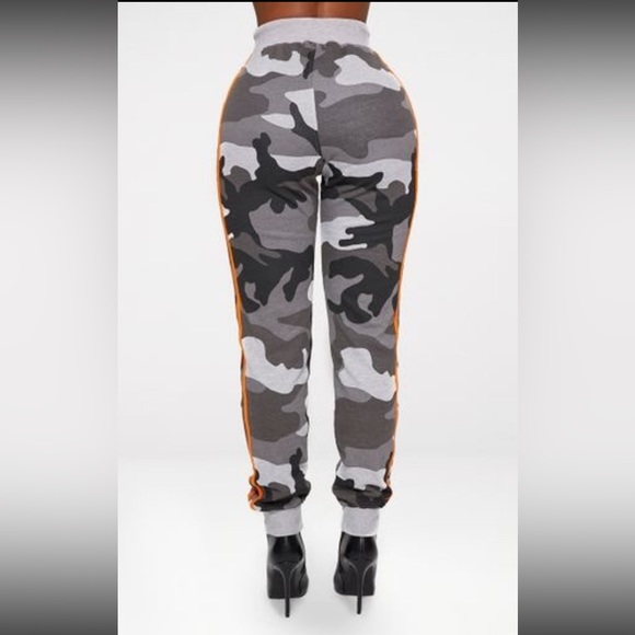 NWT Grey Camo joggers/orange pinstripes on the side with matching Crop Top - Picture 6 of 7